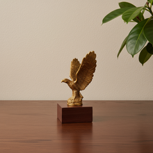 Money Eagle Statue